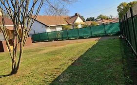 Waltershort Guest House And Bed And Breakfast